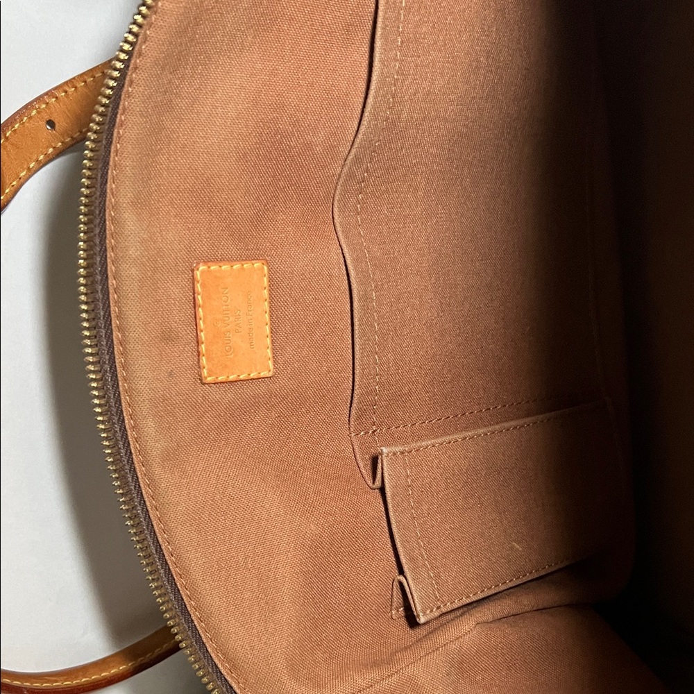 Louis Vuitton Tivoli GM bag in Monogram Canvas. - Picture 8 of 10